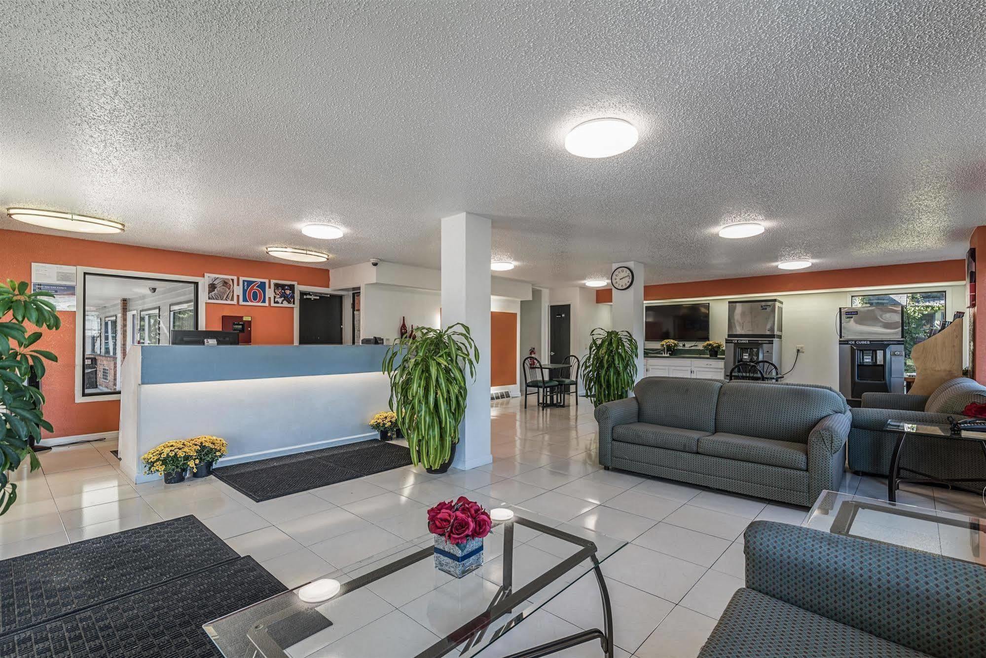 Motel 6 - Albany, Ny - Airport מראה חיצוני תמונה